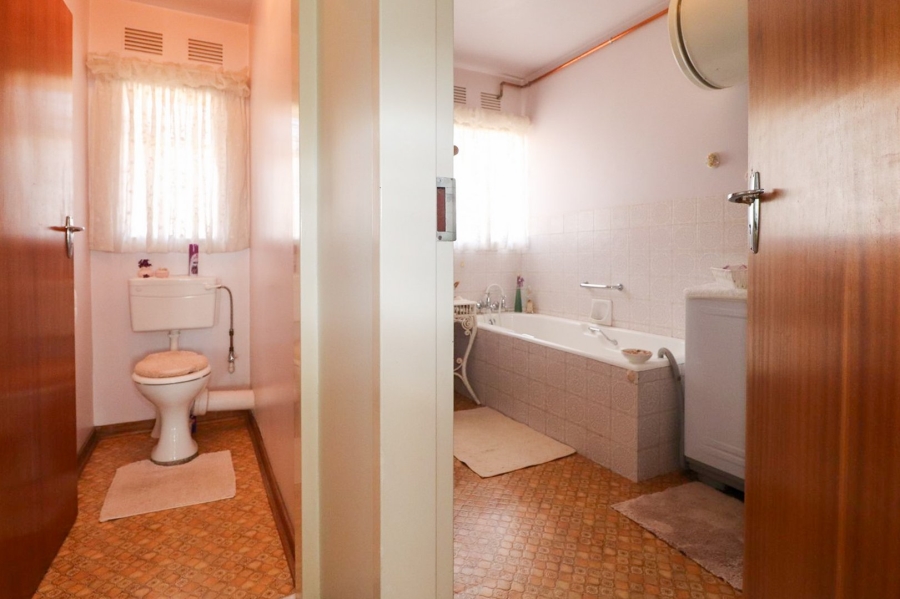 2 Bedroom Property for Sale in Flamwood North West